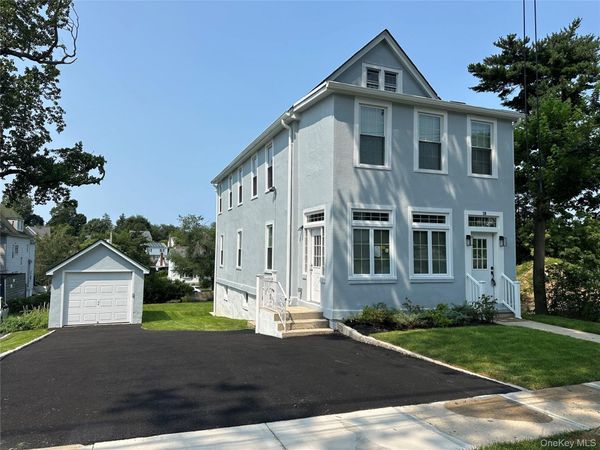118 Pershing Avenue, New Rochelle, NY 10801