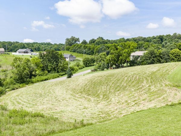 612 Thompson Creek Ln , Cookeville, TN 38506