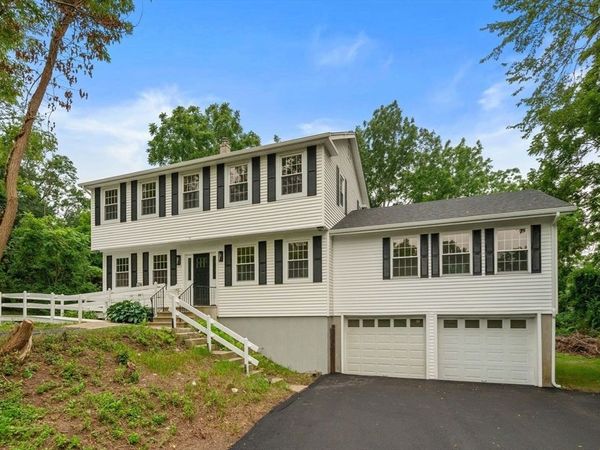125 Bayview Ave, Berkley, MA 02779