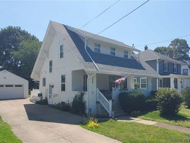 256 Maple Avenue, Hamburg, NY 14075