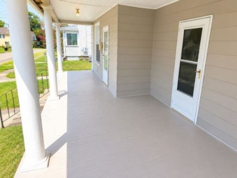 266 W Martin Street, East Palestine, OH 44413 Photo 2