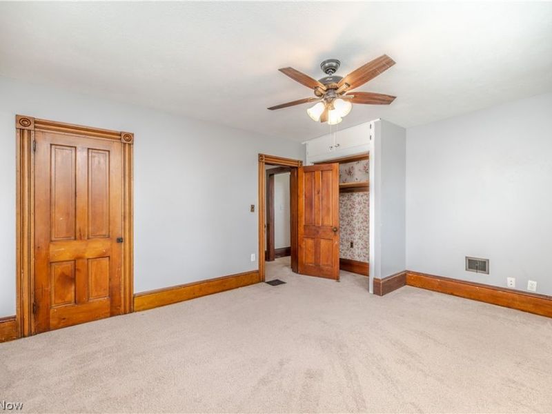 266 W Martin Street, East Palestine, OH 44413 Photo 20
