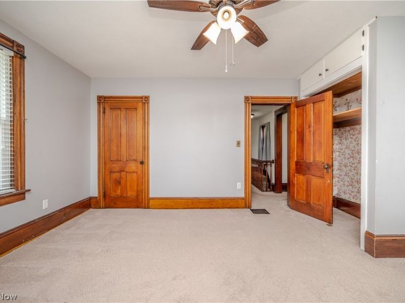 266 W Martin Street, East Palestine, OH 44413 Photo 21