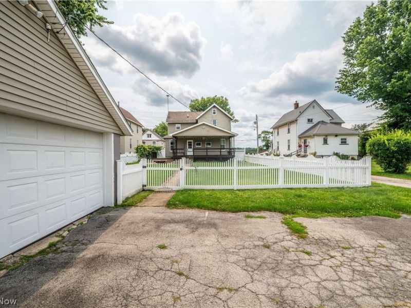 266 W Martin Street, East Palestine, OH 44413 Photo 33