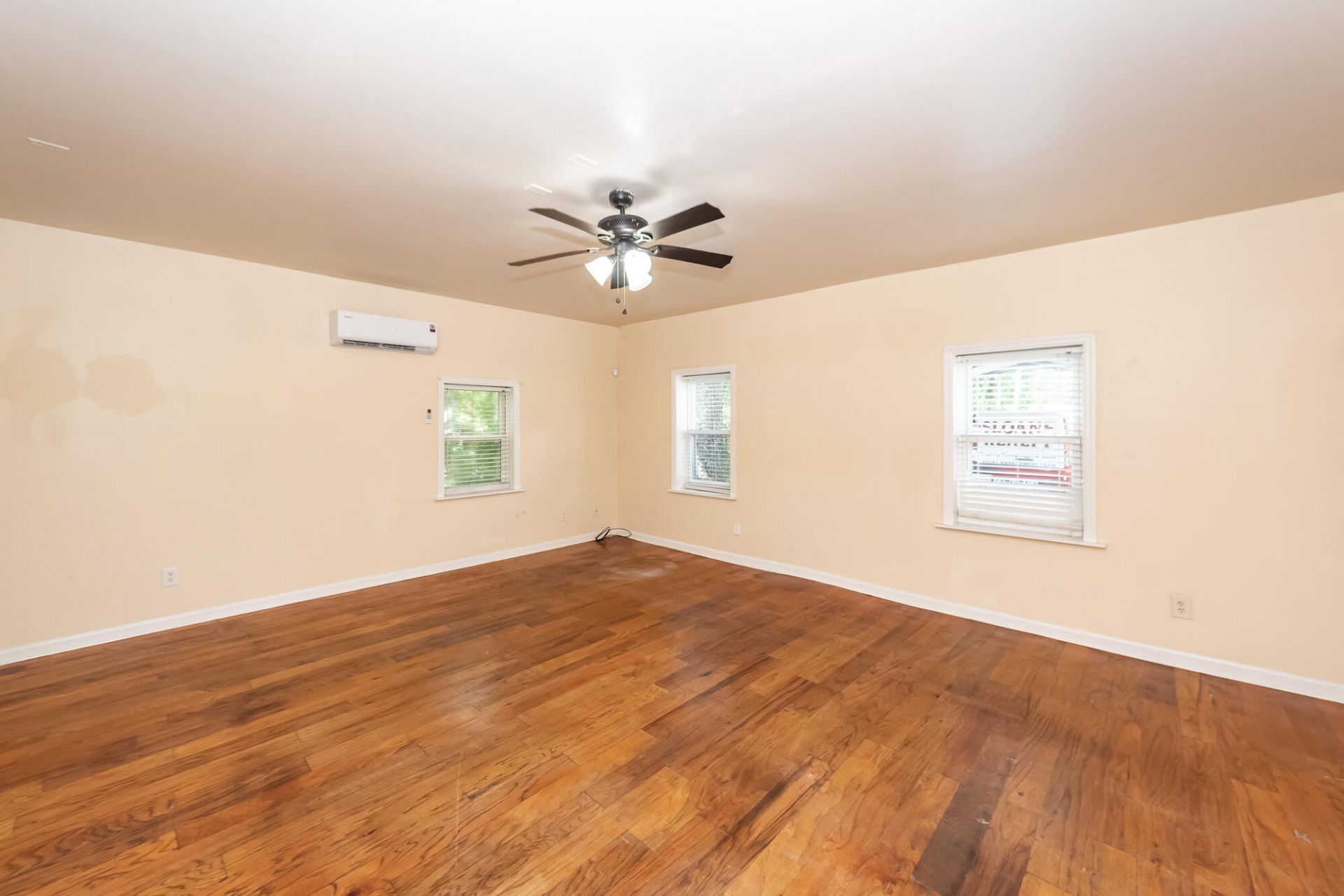 2126 State Road Photo 18