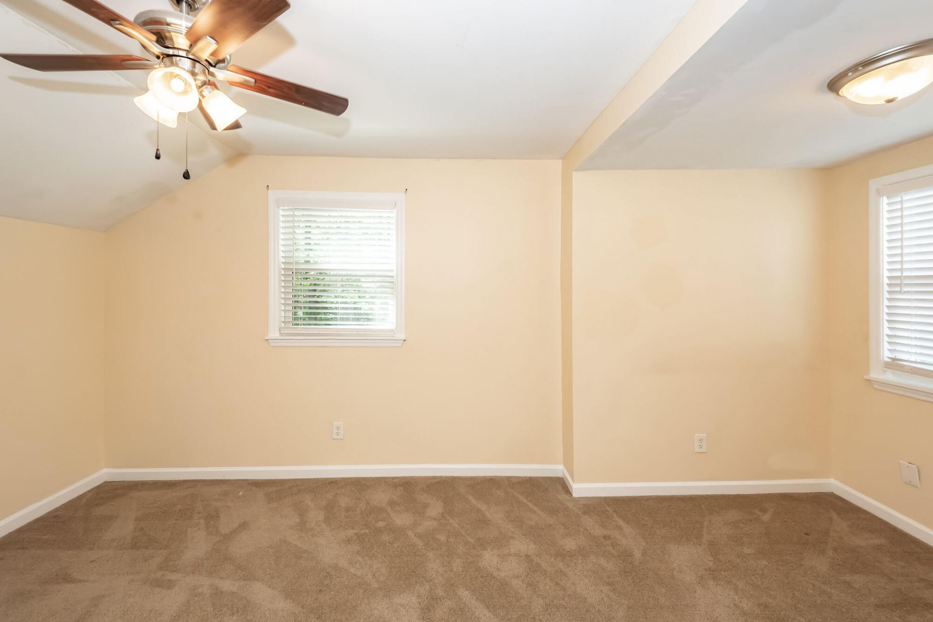2126 State Road Photo 22