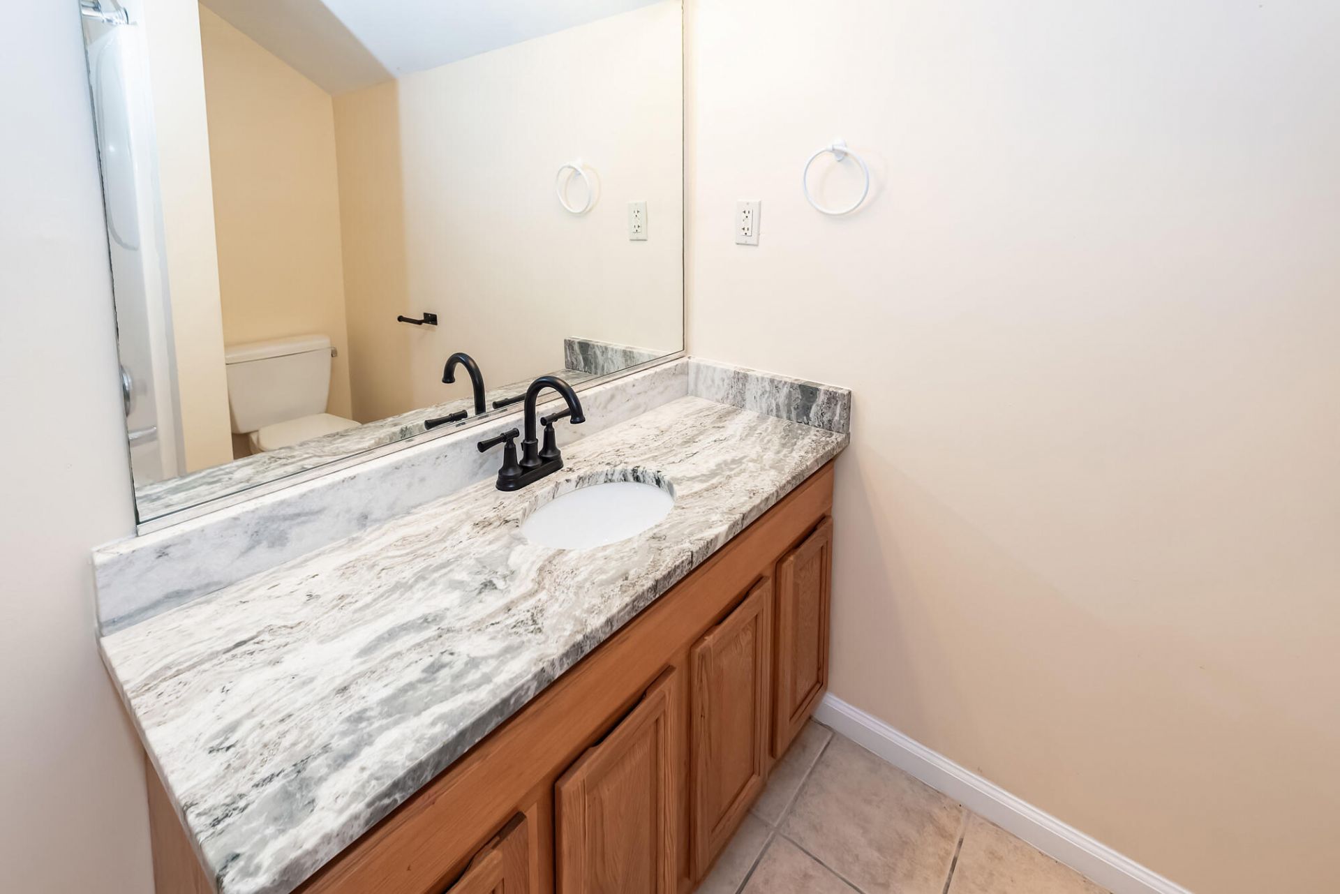 2126 State Road Photo 26