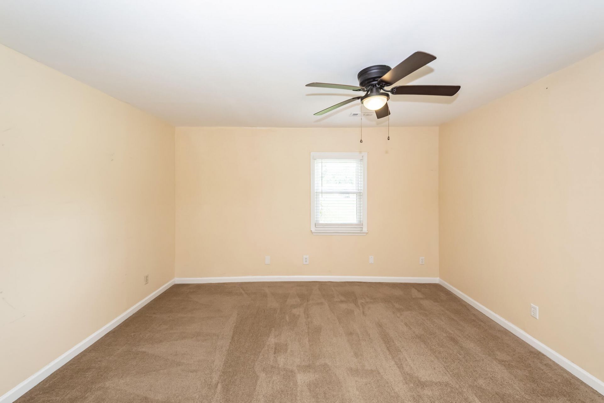 2126 State Road Photo 31