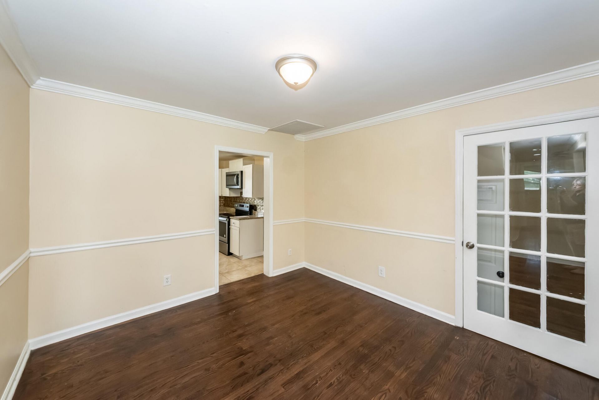 2126 State Road Photo 9