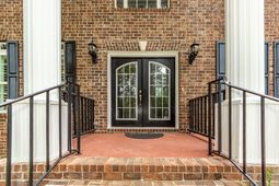 2105 Williams Veneer Court photo 4