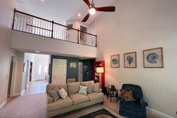 1721 Fox Ridge Court photo 4