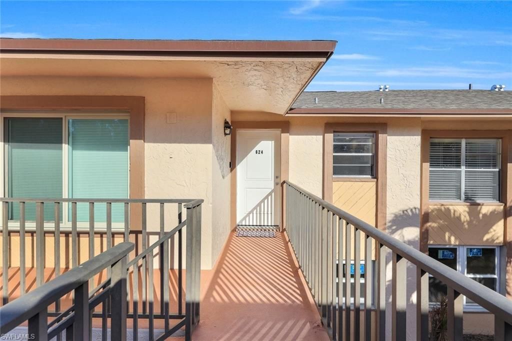 16881 Davis Rd , Unit 624, Fort Myers, FL 33908 Photo