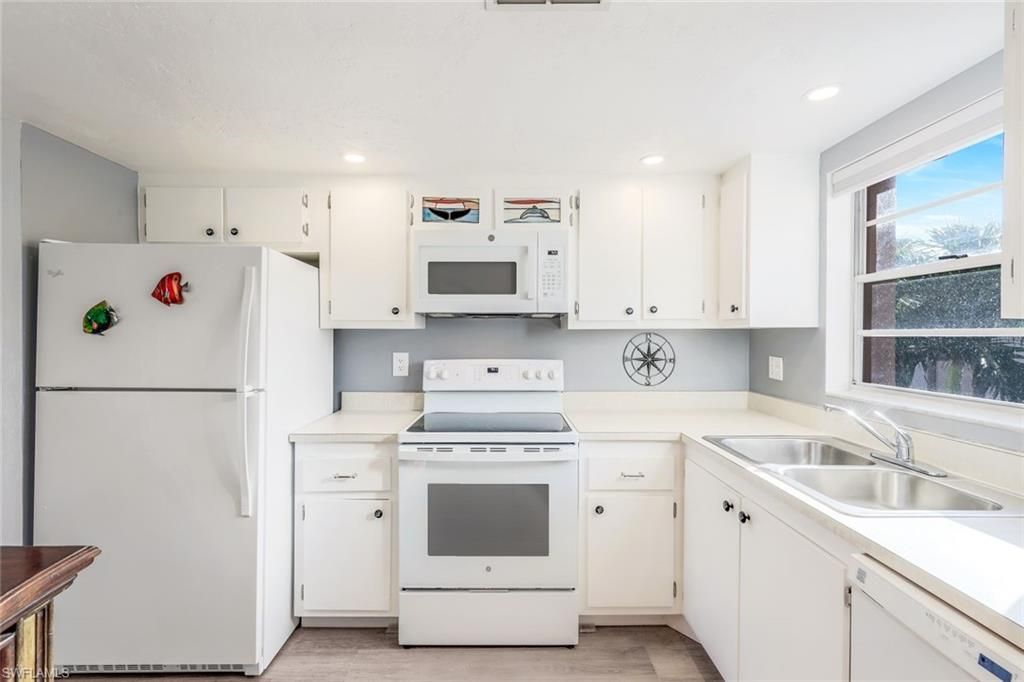 16881 Davis Rd , Unit 624, Fort Myers, FL 33908 Photo