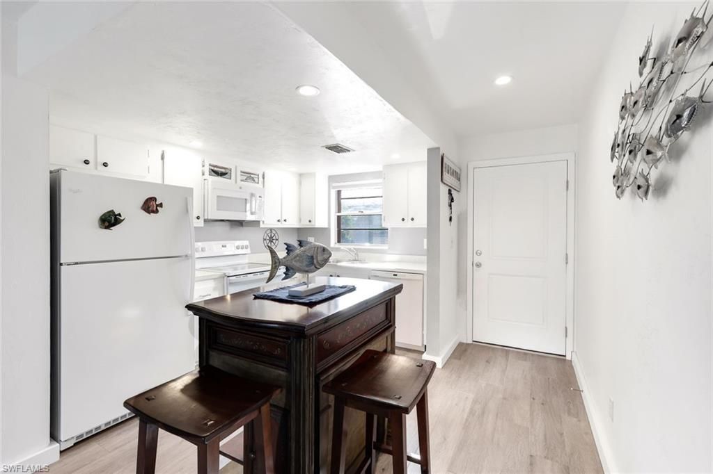 16881 Davis Rd , Unit 624, Fort Myers, FL 33908 Photo