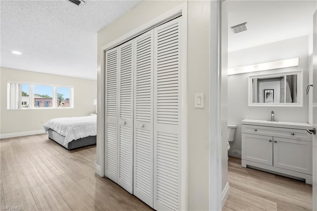 428 Meadowlark Ln , Unit 428-B, Naples, FL 34105 Photo