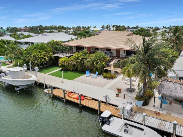 350 11Th Street, KEY COLONY, FL 33051