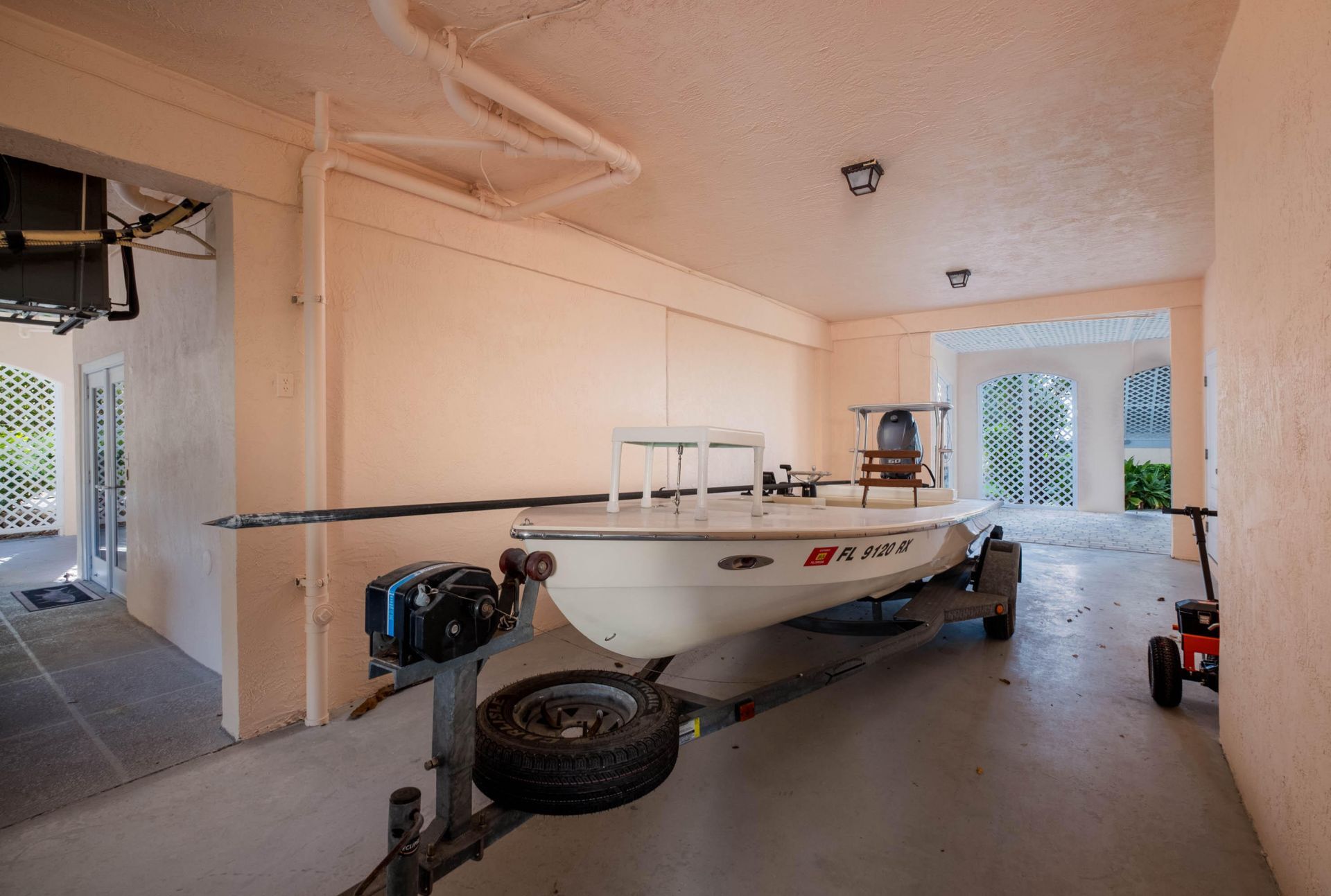 81250 Overseas Highway, Unit 2, Islamorada, FL 33036 Photo