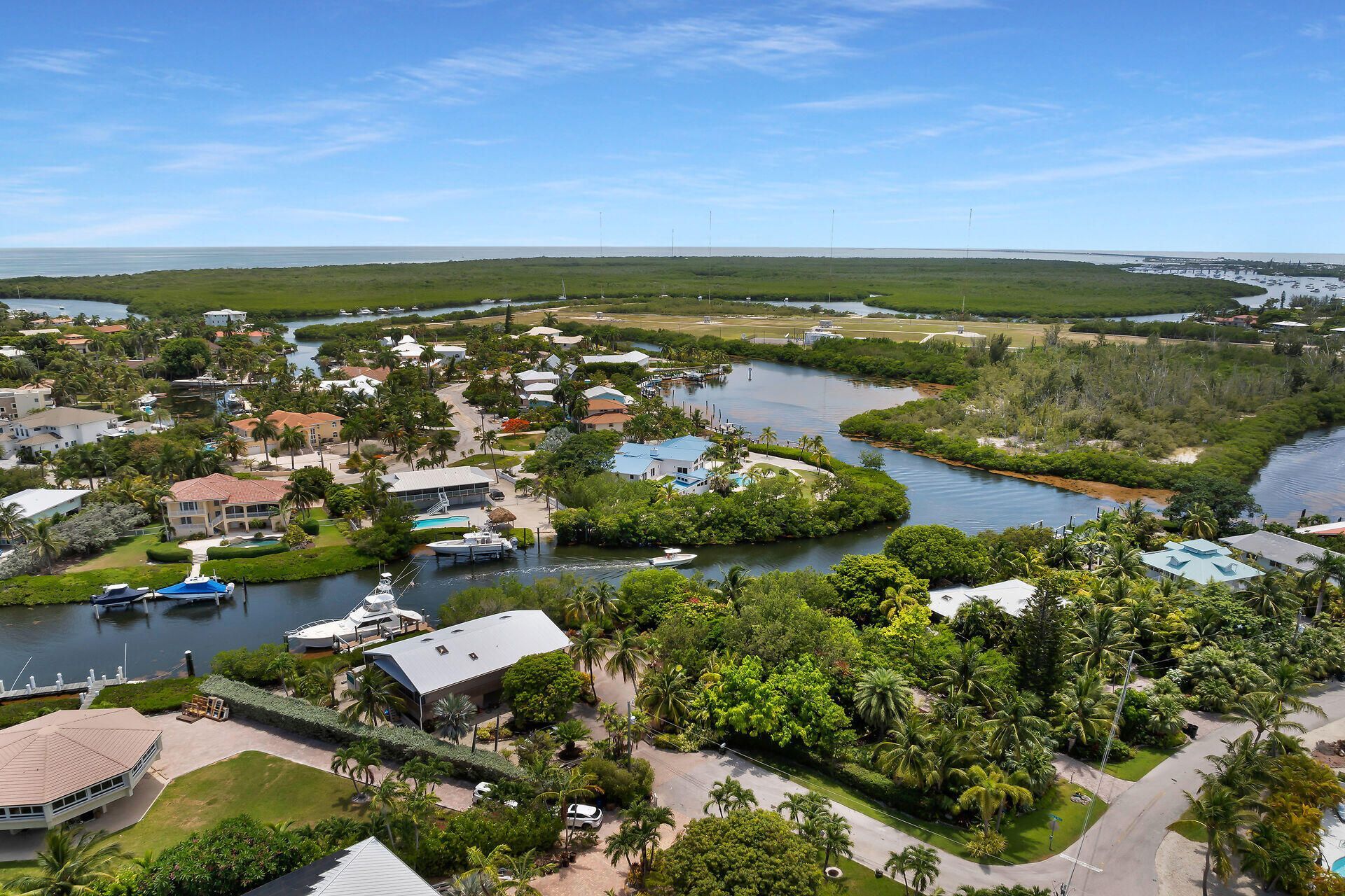 870 Copa D Oro, Marathon, FL 33050 Photo