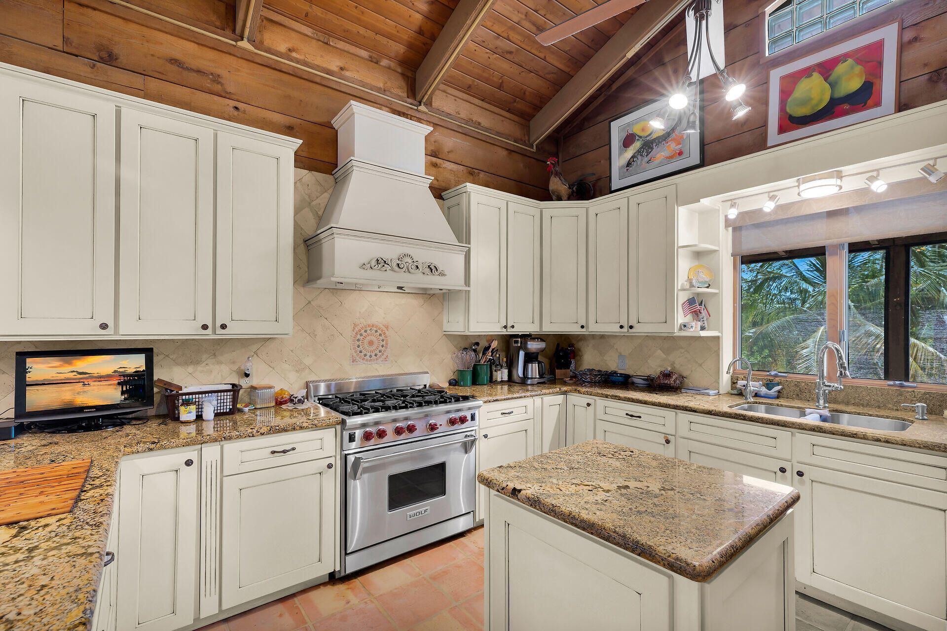 870 Copa D Oro, Marathon, FL 33050 Photo