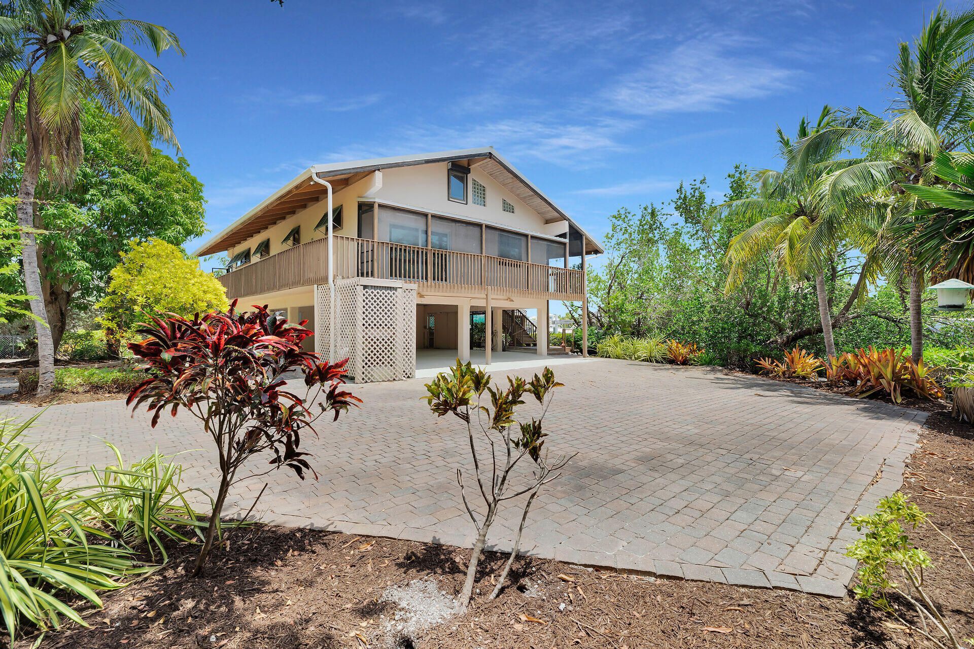 870 Copa D Oro, Marathon, FL 33050 Photo