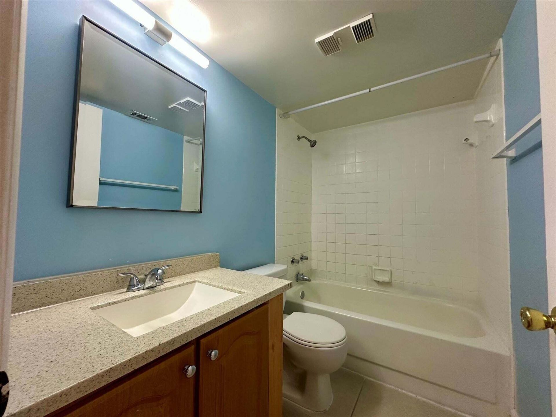 5701 Riverside Drive, Unit 205B6, Coral Springs, FL 33067 Photo