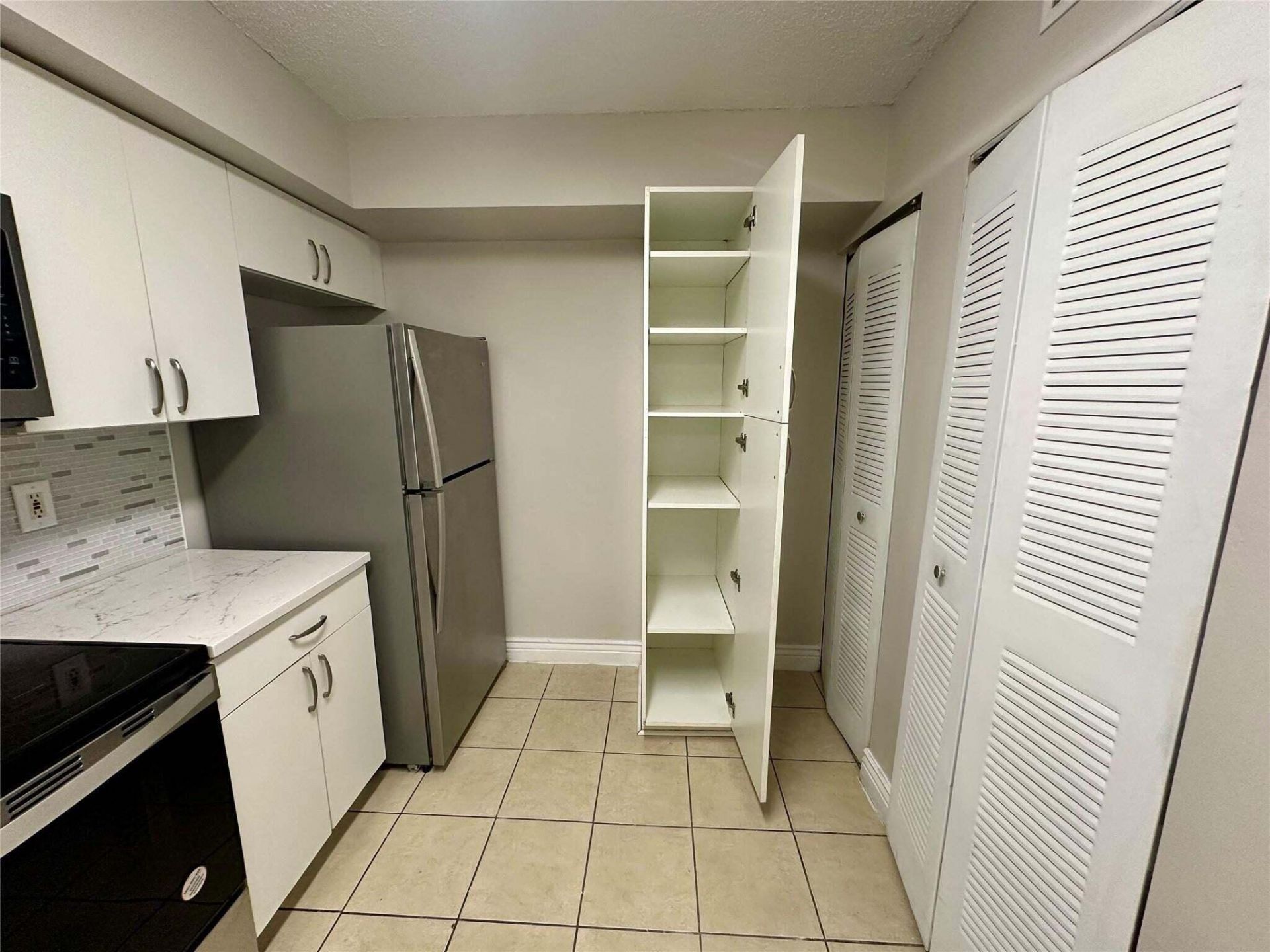 5701 Riverside Drive, Unit 205B6, Coral Springs, FL 33067 Photo