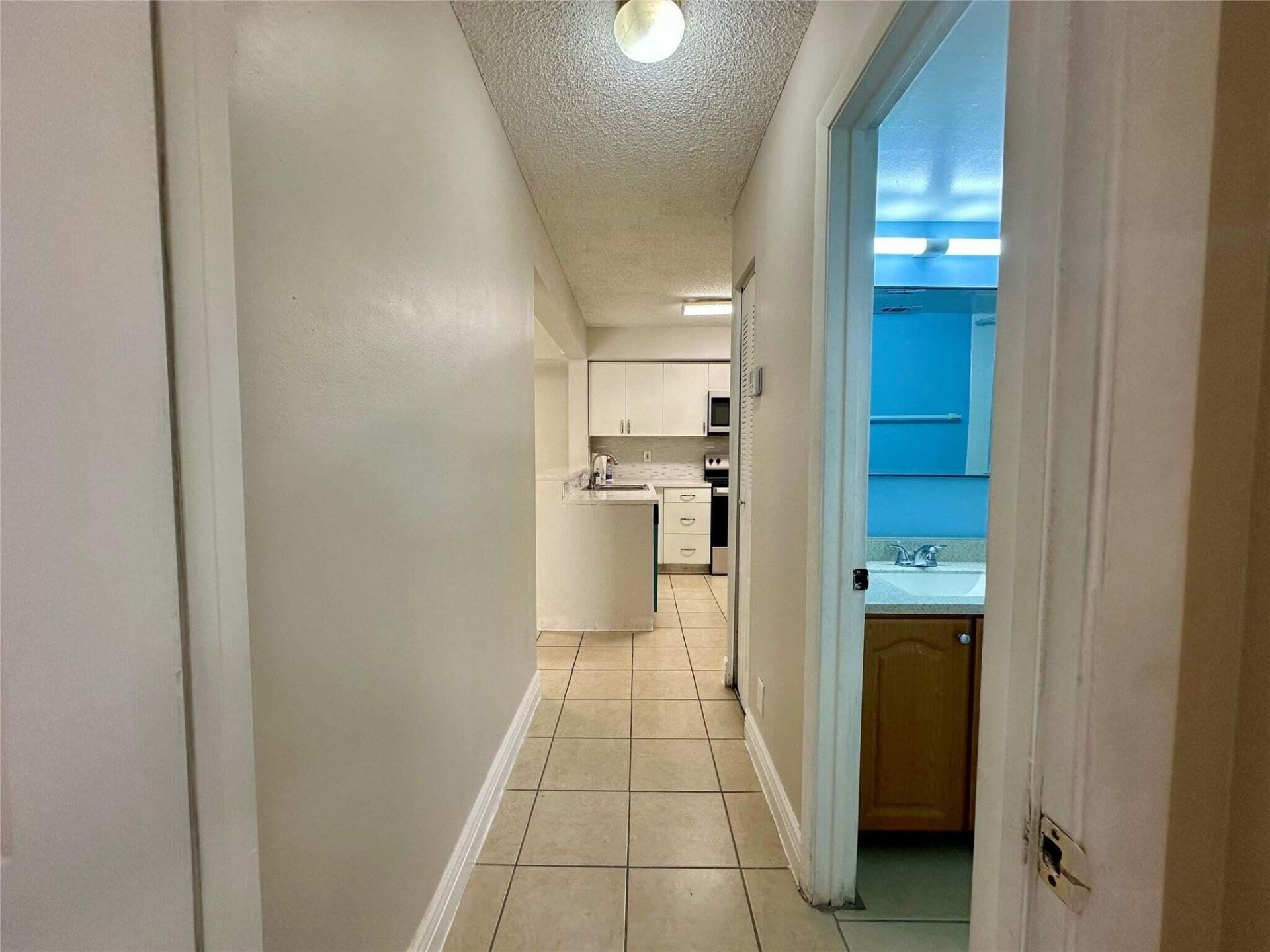 5701 Riverside Drive, Unit 205B6, Coral Springs, FL 33067 Photo