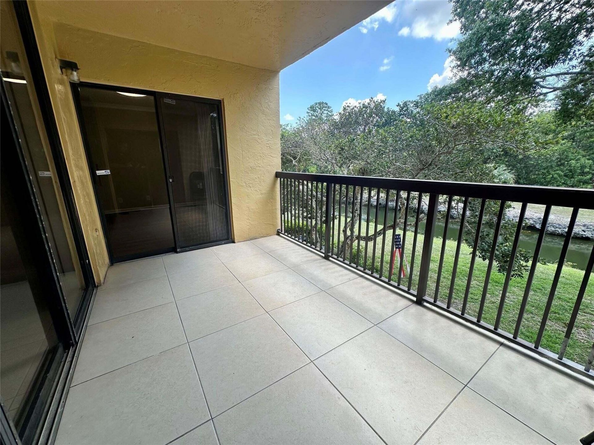 5701 Riverside Drive, Unit 205B6, Coral Springs, FL 33067 Photo