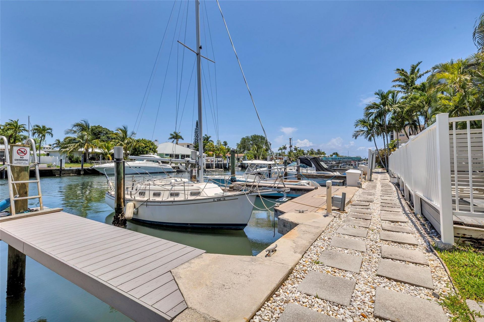 1535 SE 15th Street, Unit 305, Fort Lauderdale, FL 33316 Photo