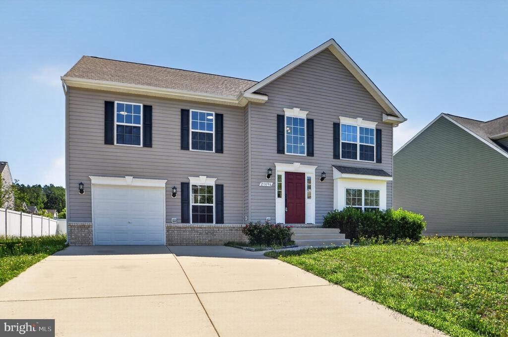 21096 Lizson Court, California, MD 20619 Main Photo