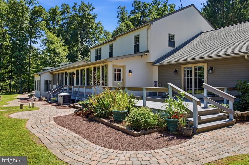 475 CROWTHERS ROAD, QUAKERTOWN, PA 18951