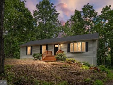 208 MOUNTAIN LAKE DRIVE, FRONT ROYAL, VA 22630
