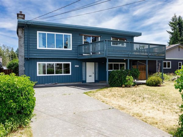 549 Dogwood St , Campbell River, BC V9W 2Y4