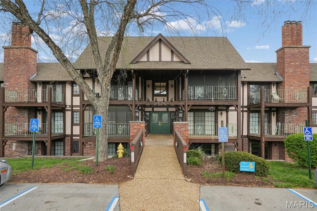 1436 Heritage Landing , Unit 310, Saint Charles, MO 63303 Main Photo