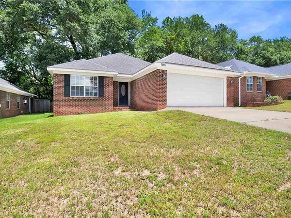 7585 Avery Lane, Daphne, AL 36526