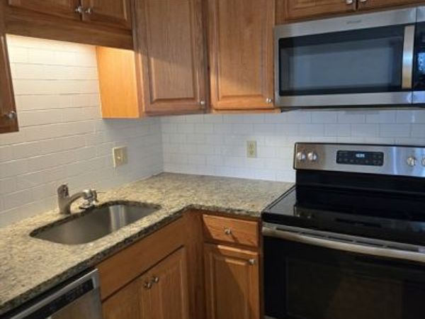 23 Columbia Avenue, Unit B, Newton, MA 02464