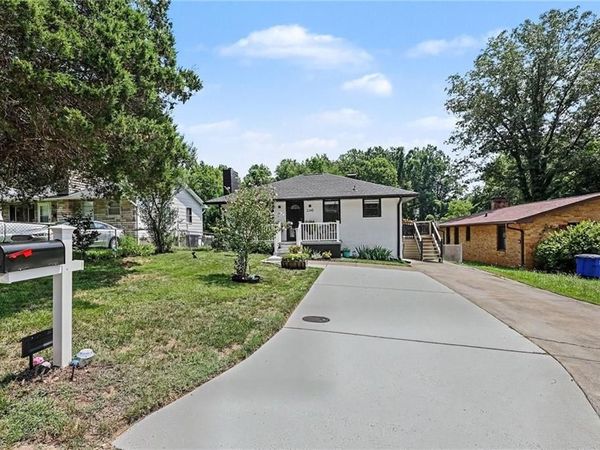 2345 Redbud Lane , Winston-Salem, NC 27106