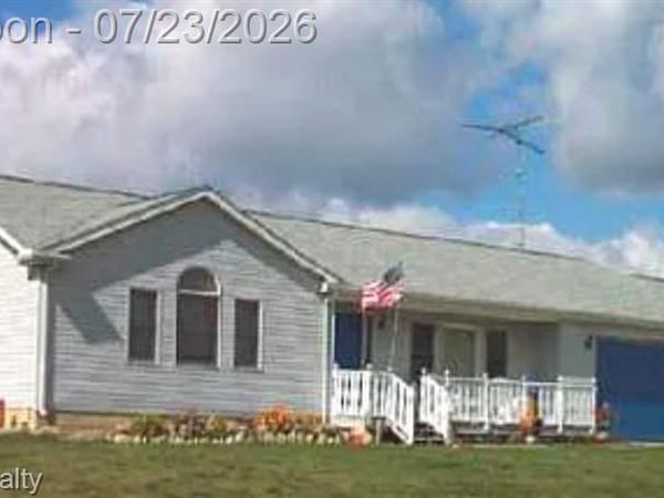 2695 Klam Road, Oregon Twp, MI 48446