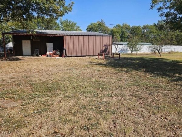 1347 Farm Road 38 S, Brookston, TX 75421