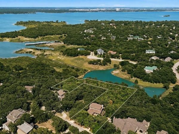 2930 Peninsula Drive, Grapevine, TX 76051