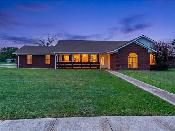 608 Aldridge Street, Commerce, TX 75428