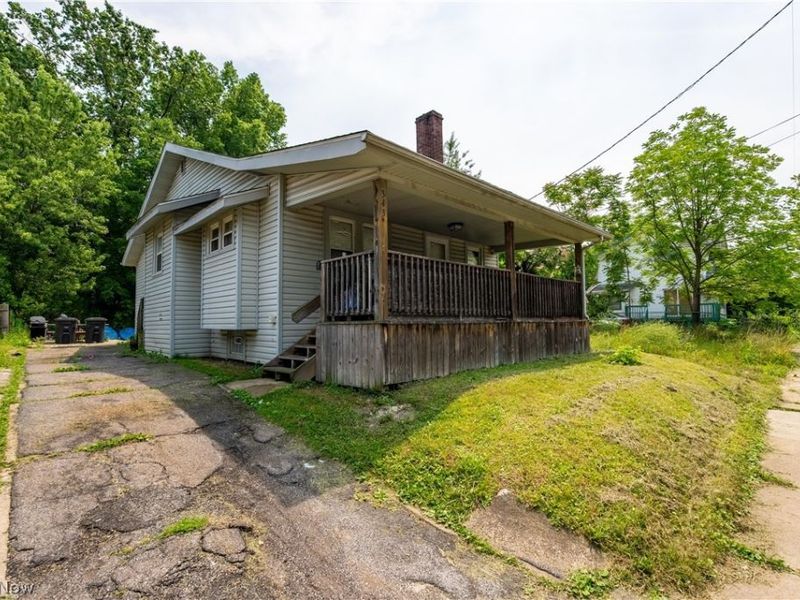 343 Madison Avenue, Akron, OH 44320 Photo 2