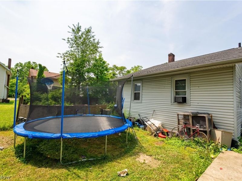 343 Madison Avenue, Akron, OH 44320 Photo 4
