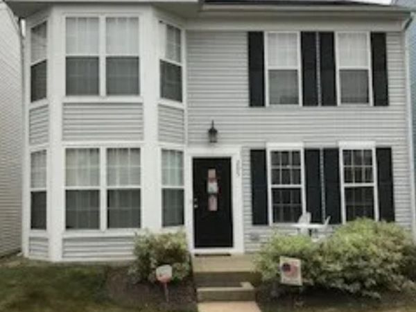 205 W Washington Street , Oswego, IL 60543