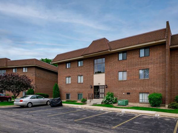 151 E Janata Boulevard , Unit 2A, Lombard, IL 60148