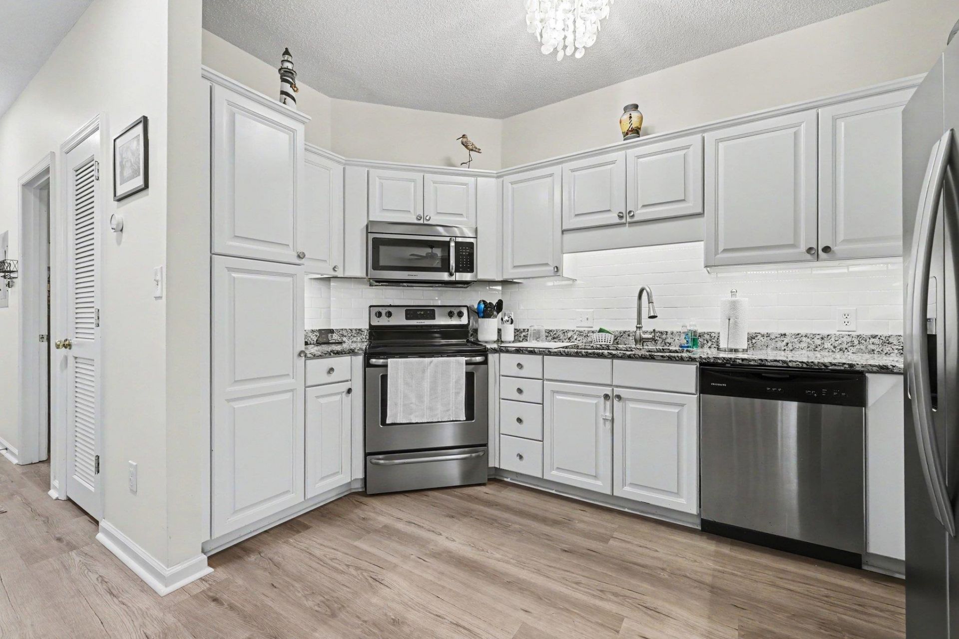 3110 Sweetwater Blvd.  Photo 15