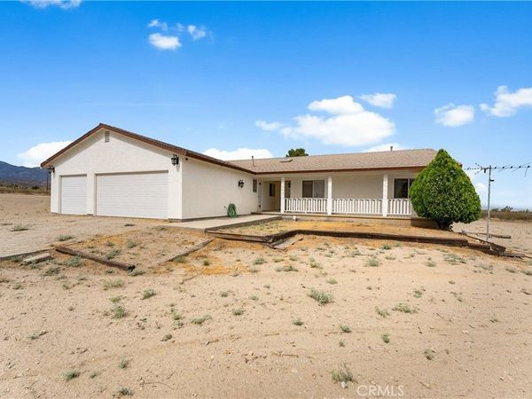 33535 170th E, Llano, CA 93544