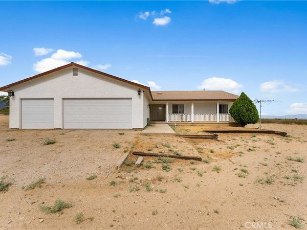 33535 170th E, Llano, CA 93544