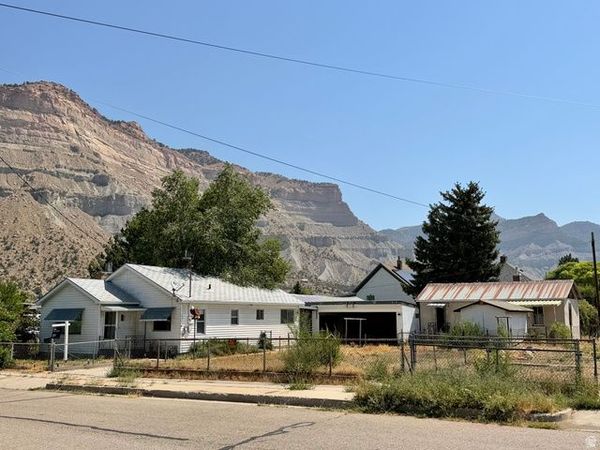 151 S ROOSEVELT , Helper, UT 84526