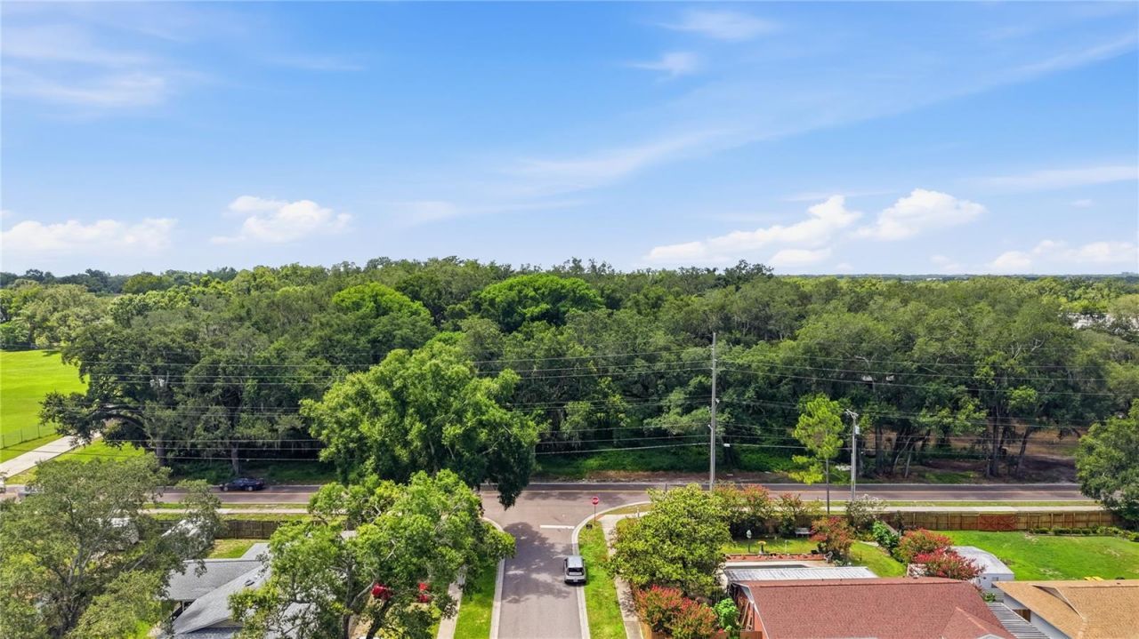 11211 Clay Pit Road , Seffner, FL 33584 Photo